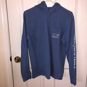 Vineyard Vines hooded t shirt